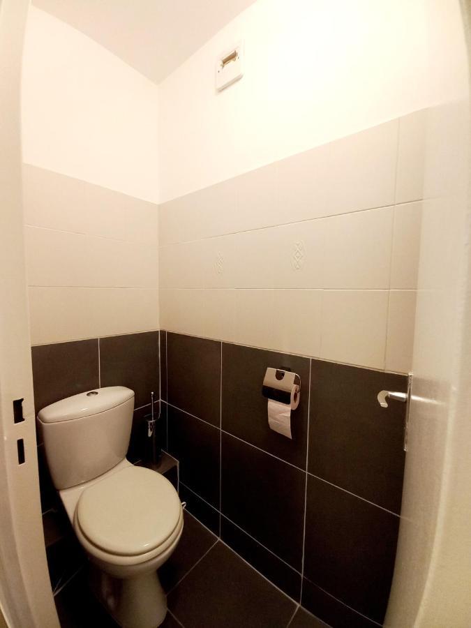 Апартаменты Cosy'N Paris - Parking Secure - Metro 14 - Wifi - Terrace - Premium Bedding Жантийи Экстерьер фото