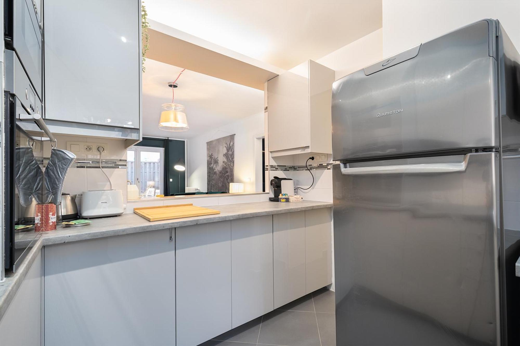 Апартаменты Cosy'N Paris - Parking Secure - Metro 14 - Wifi - Terrace - Premium Bedding Жантийи Экстерьер фото